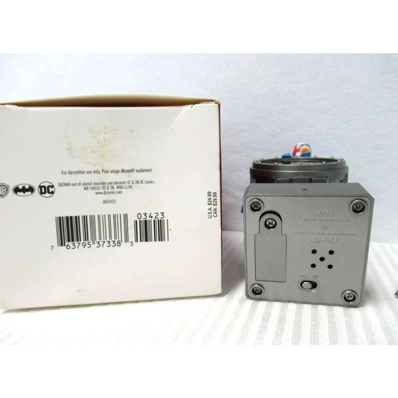 Hallmark Keepsake 2018 Batman Peekbuster Motion-Activated Christmas Ornament - Picture 3 of 3